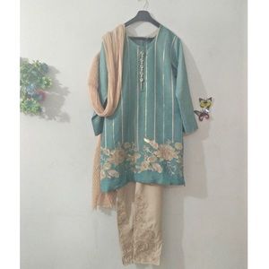 3pc shalwar kameez Pakistani dress for sale